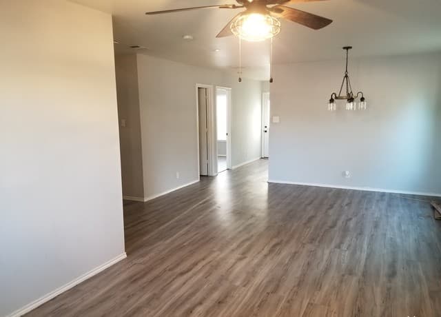rental at 8531  Shaenfield Pl in San Antonio, TX — photo 5