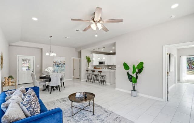 rental at 1224  Blueridge Dr in Canyon Lake, TX — photo 5