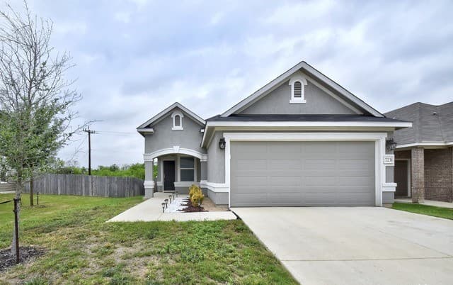 rental at 7231  Dulce Meadow in San Antonio, TX — photo 1