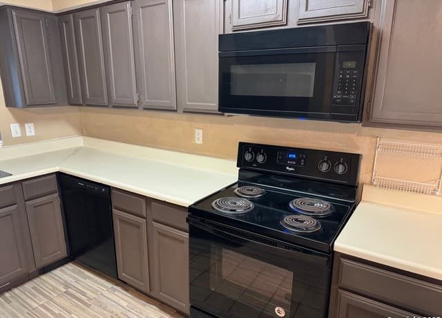 rental at 4903  Ali Ave Unit 2 in San Antonio, TX — photo 4