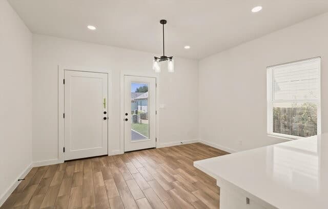 rental at 133  Lark Hill Rd in Floresville, TX — photo 4