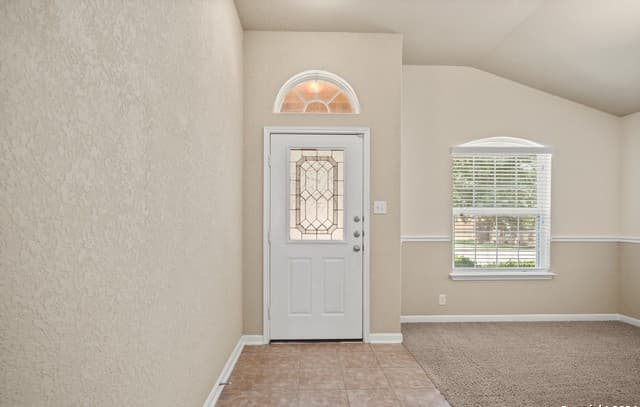 rental at 7234  Glen Ellen Bay in San Antonio, TX — photo 5