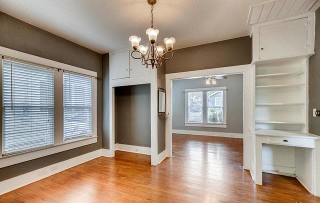rental at 826 W Mulberry Ave in San Antonio, TX — photo 3