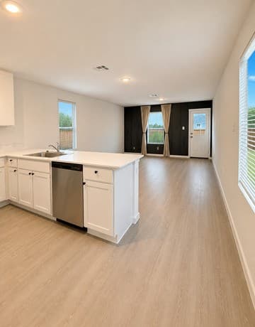 rental at 7665  Barcelo Way in San Antonio, TX — photo 2