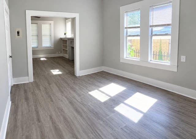 rental at 433 W Rosewood Ave Unit 1 in San Antonio, TX — photo 2