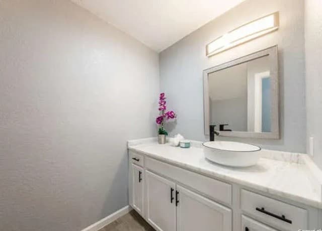 rental at 114  Cactus St. in San Antonio, TX — photo 5