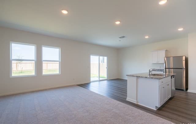 rental at 7507  Burrowing Cobra in San Antonio, TX — photo 2