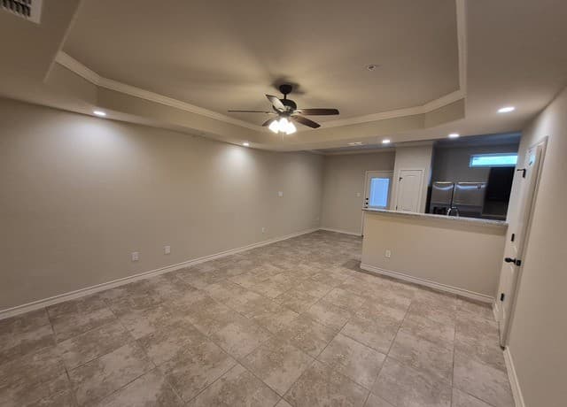 rental at 6327  Luglio Lane Unit 102 in San Antonio, TX — photo 2