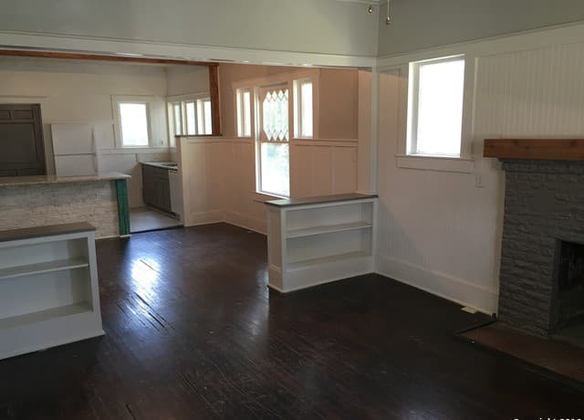 rental at 512 E Mulberry Ave Unit 1 in San Antonio, TX — photo 5