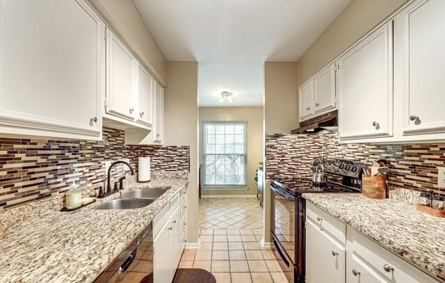 rental at 8702  Village Dr Unit 1305 in San Antonio, TX — photo 4