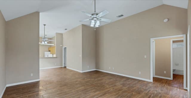 rental at 2239  Cotton in New Braunfels, TX — photo 2