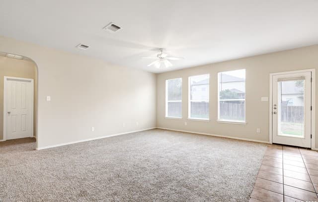 rental at 735  Park Pt in San Antonio, TX — photo 4