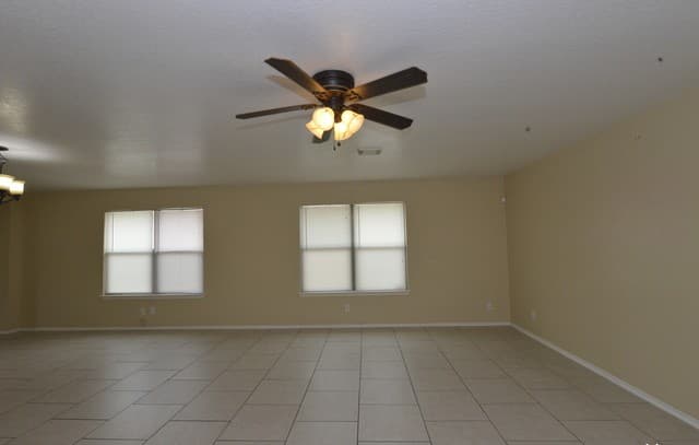 rental at 7239  Dwarf Palm in San Antonio, TX — photo 2