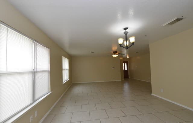rental at 7239  Dwarf Palm in San Antonio, TX — photo 3
