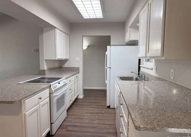 rental at 1256  Cibolo Tr in Universal City, TX — photo 5