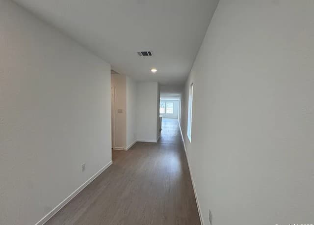 rental at 9718  Janefield Ml in San Antonio, TX — photo 1