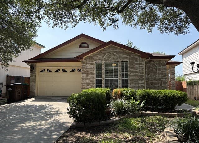 rental at 7152  Still Hollow in San Antonio, TX — photo 1