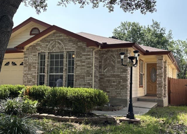rental at 7152  Still Hollow in San Antonio, TX — photo 2