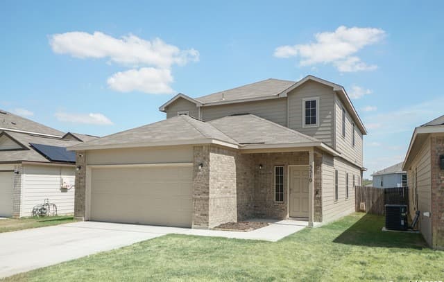 rental at 5510  Daniel in St Hedwig, TX — photo 2