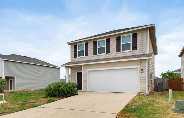 rental at 14318  Elkhorn Crst in San Antonio, TX — photo 2