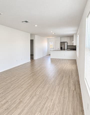 rental at 11787  Field Briar in Converse, TX — photo 3