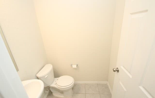 rental at 11855  Burnett Rnch in San Antonio, TX — photo 5