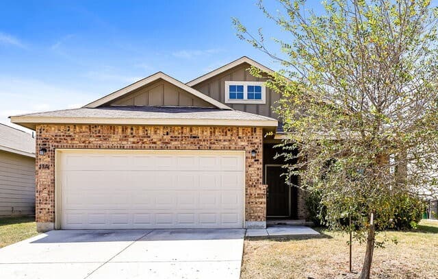 rental at 5934  Ivans Farm in San Antonio, TX — photo 1