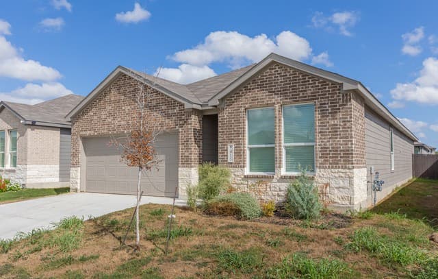 rental at 9415  Dassler Spgs in Converse, TX — photo 2