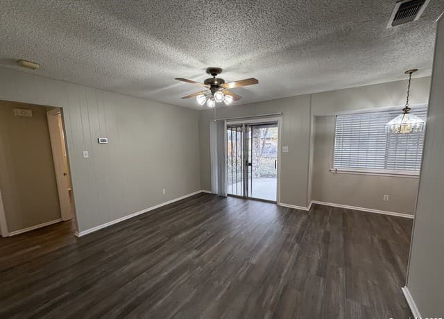 rental at 7422  Fieldgate Dr in San Antonio, TX — photo 5