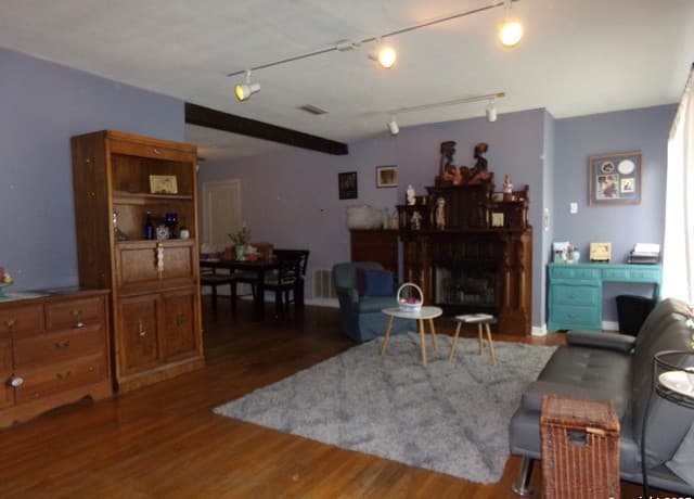 rental at 1126  Garraty Rd in San Antonio, TX — photo 2