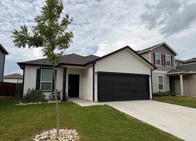 rental at 10223  Crossbuck in Converse, TX — photo 1