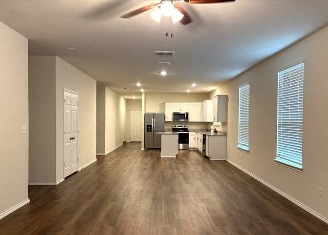 rental at 10223  Crossbuck in Converse, TX — photo 3