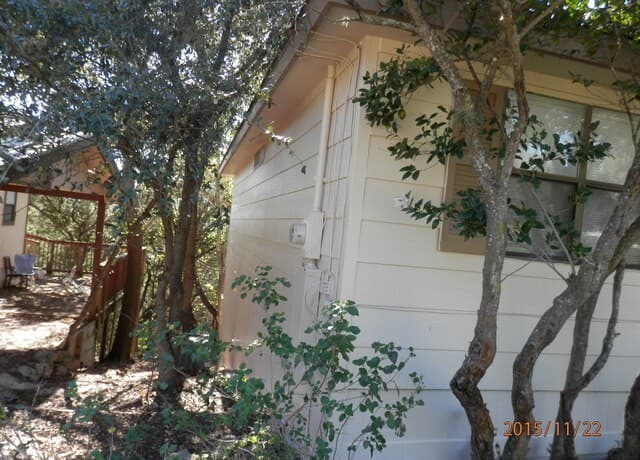 rental at 1728  Colleen Dr in Canyon Lake, TX — photo 4