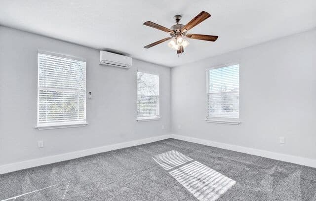 rental at 1020 W French Pl Unit 4 in San Antonio, TX — photo 5