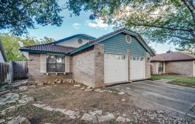 rental at 4459  Brushy Hl in San Antonio, TX — photo 1