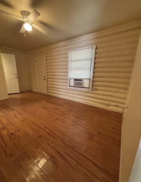 rental at 234  San Angelo St Unit 15 in Bandera, TX — photo 4