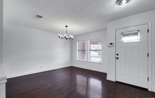 rental at 3111  Arroyo Pass in San Antonio, TX — photo 5