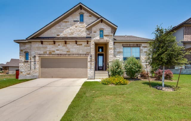 rental at 11926  Tower Frst in San Antonio, TX — photo 1