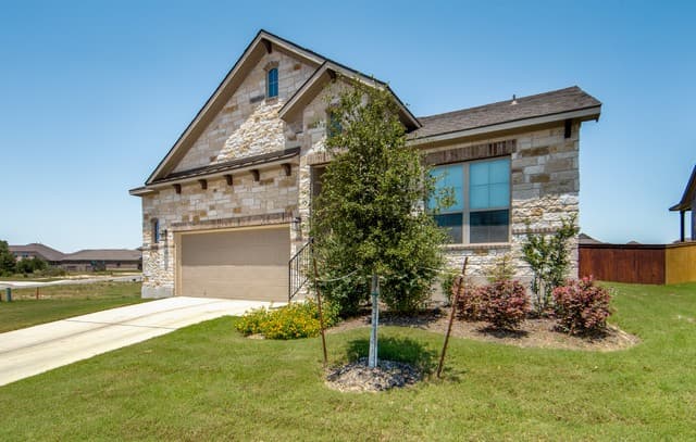 rental at 11926  Tower Frst in San Antonio, TX — photo 2