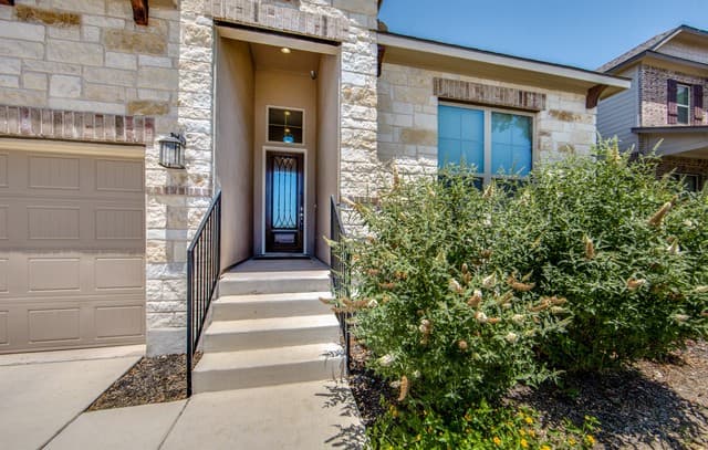 rental at 11926  Tower Frst in San Antonio, TX — photo 3