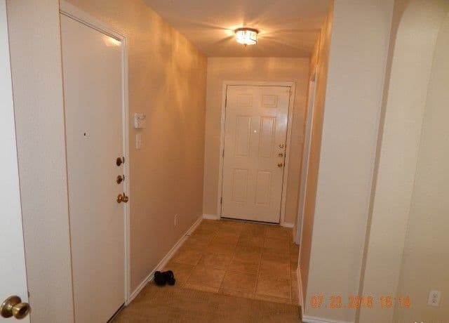 rental at 7127  Comet Mnr in San Antonio, TX — photo 4