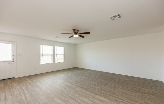 rental at 6622  Morgan Cp in San Antonio, TX — photo 5