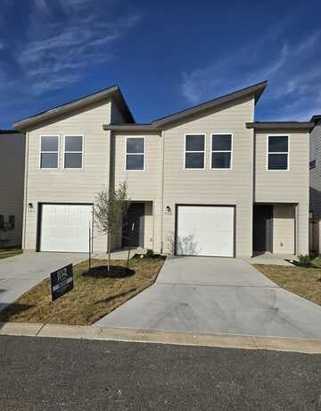 rental at 3362  Northwestern Unit 901 & 902 in San Antonio, TX — photo 1