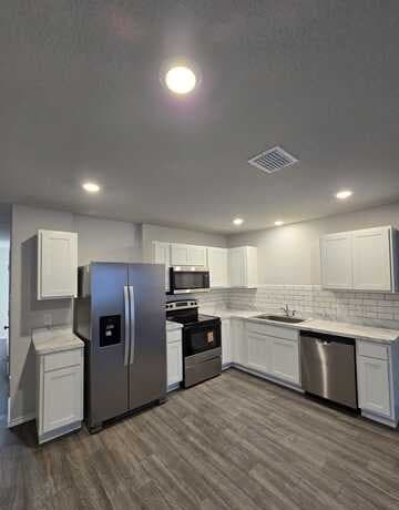 rental at 3362  Northwestern Unit 901 & 902 in San Antonio, TX — photo 3