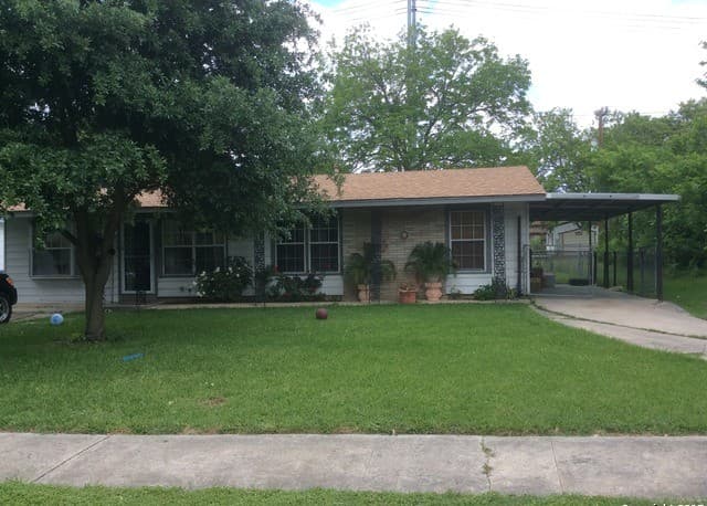 rental at 103  Denton Dr in San Antonio, TX — photo 2