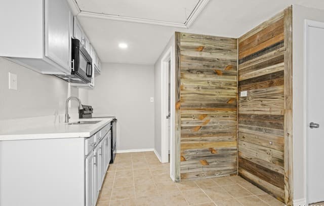 rental at 5834  Winding Ridge Unit 1 in Windcrest, TX — photo 3