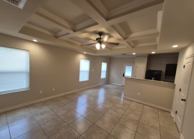 rental at 6022  Jax Way Unit 101 in San Antonio, TX — photo 2