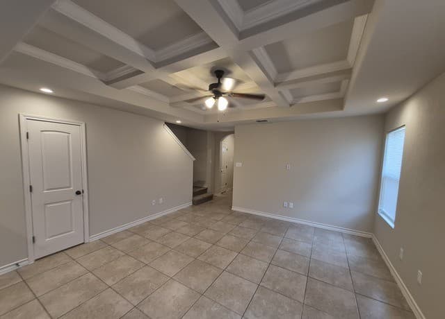 rental at 6022  Jax Way Unit 101 in San Antonio, TX — photo 4