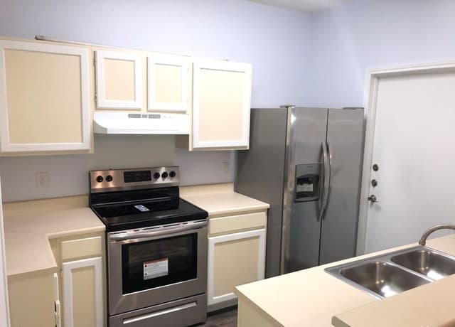rental at 3455  Ridge Country St in San Antonio, TX — photo 5