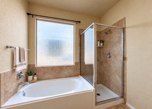 rental at 6551  Candlecrest Court in San Antonio, TX — photo 5